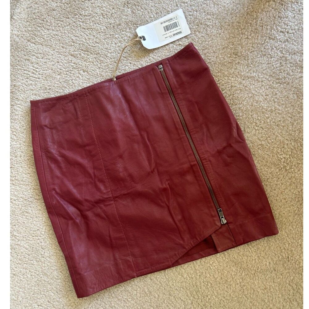 NWT Leith Burgundy Oxblood Leather Front Zip Mini Skirt - Size 0
